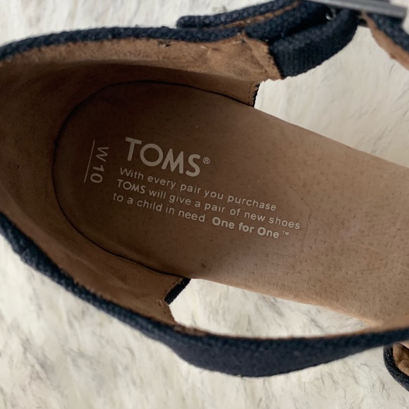 TOMS wedges - Picture 5 of 8